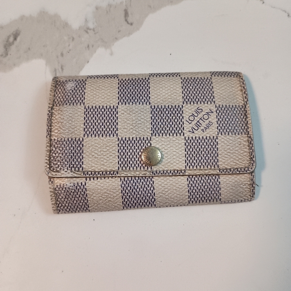 Authentic, Louis Vuitton, Damier Azur 6-Hooks Key Case